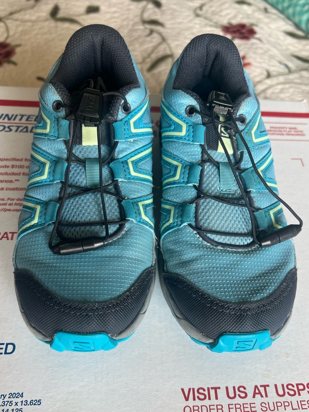 Salomon Speedcross Kids Size 1 Aqua Blue Trail Hiking Shoes Elastic Laces
